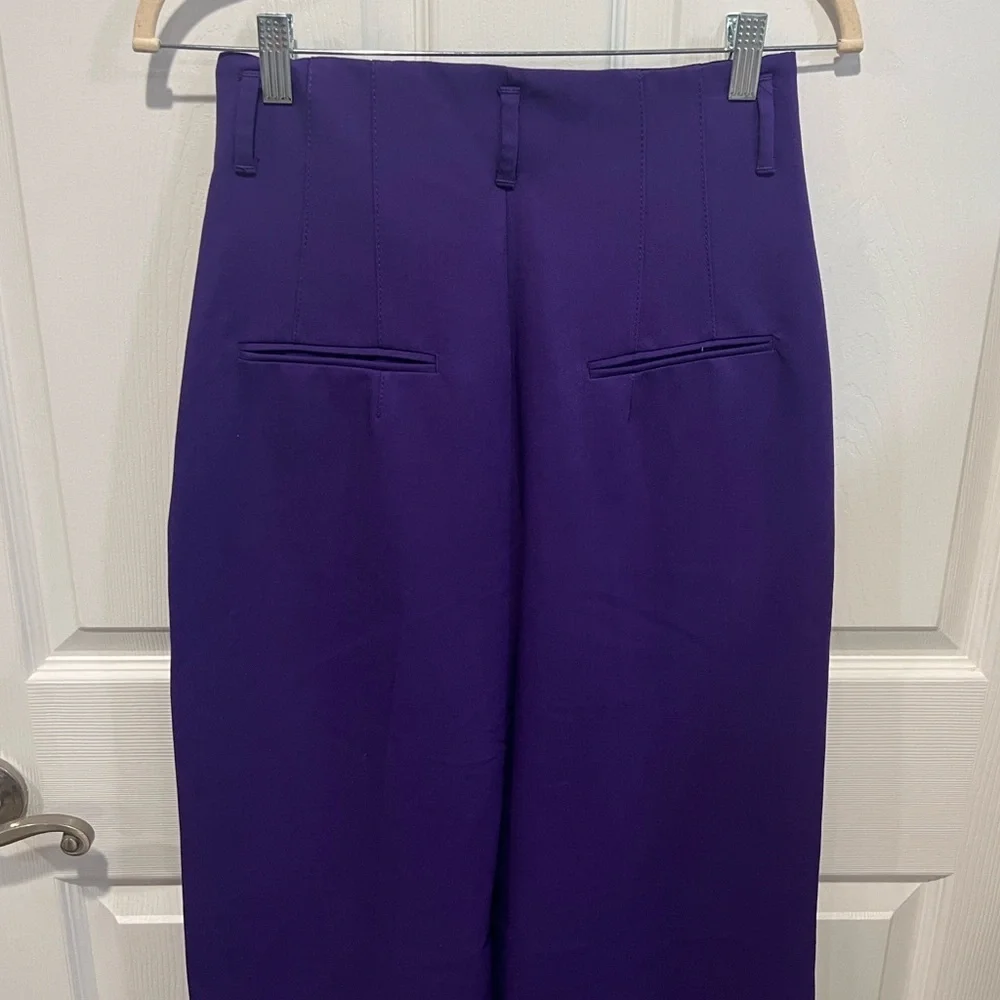 Zara purple high waisted wide leg trouser pants size XS
NWT - Picture 4 of 8